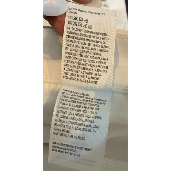 American Eagle Woman's White Denim Distressed Shorts Frayed Size 6 Normcore Y2K - Picture 14 of 14